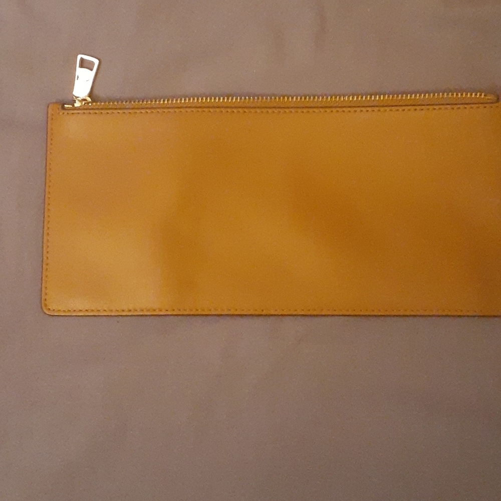 Coach large pouch - Picture 2 of 6